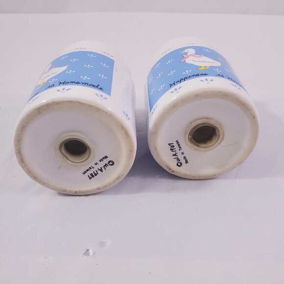 VTG 1987 HAPPINESS IS HOMEMADE Geese 2 Piece Ceramic Salt & Pepper Shaker Set - Picture 3 of 15